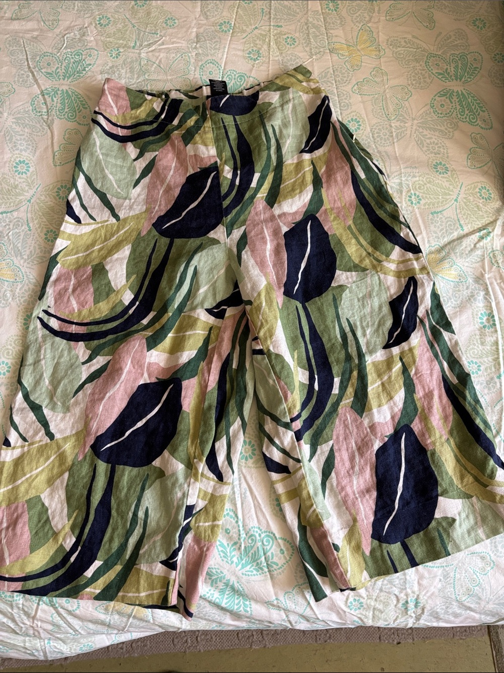 Wide Leg Linen-Blend Tropical Print Pants in Navy, Olive & Blush
